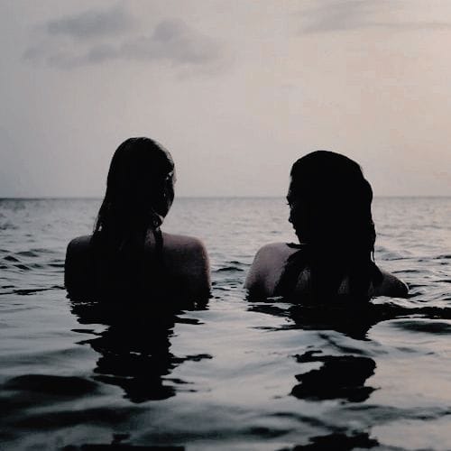 27. Emily és Maddie káosz